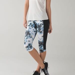Lululemon Athletica Stop at Nothing Crop Leggings  Black Blue White tie dye sz 6
